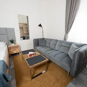 Moveinn Прага