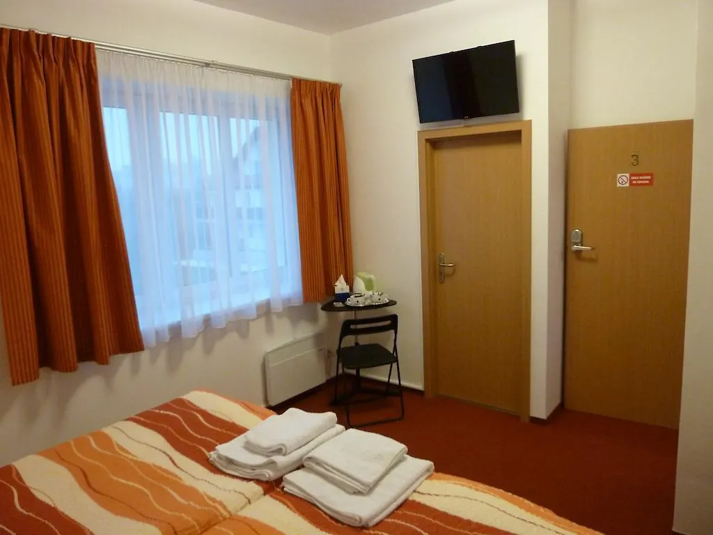 Habitat 16 Guest House Prague 3*,  Чехия