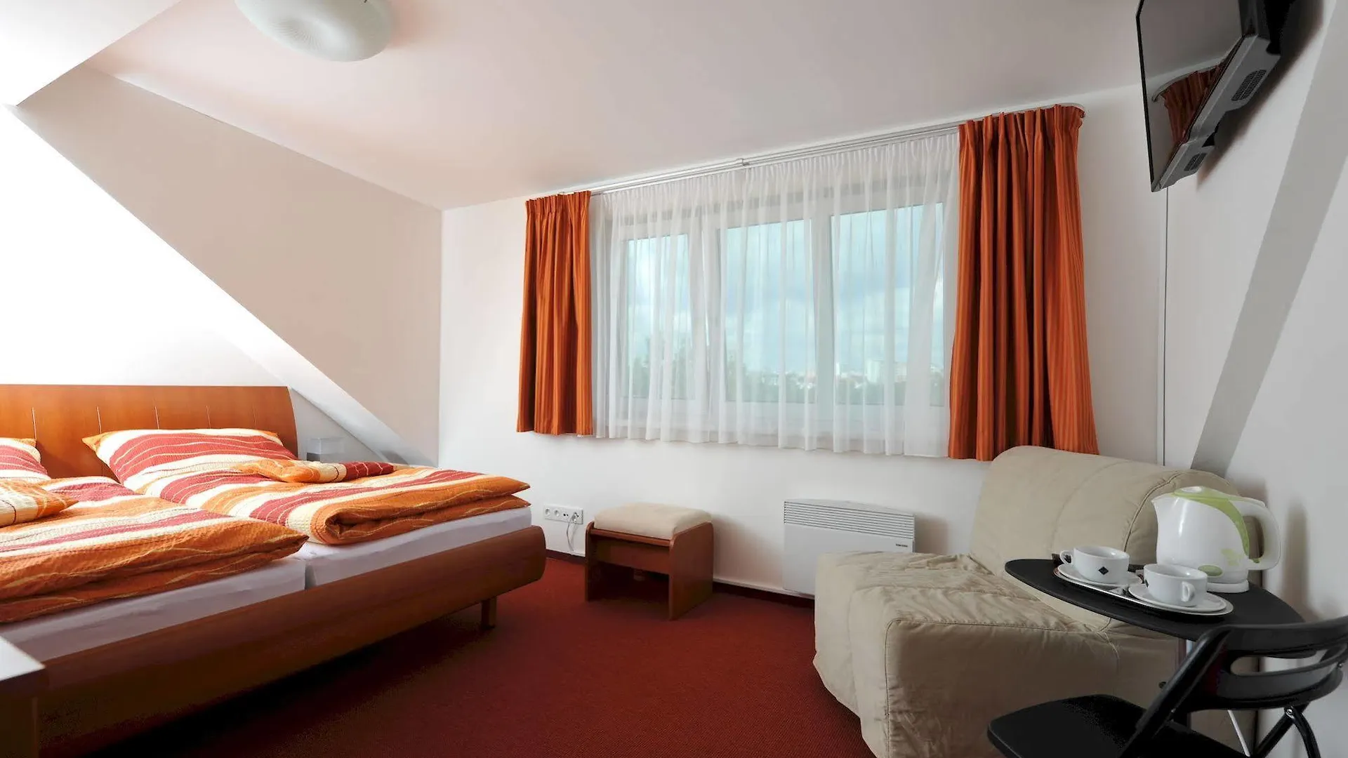 Habitat 16 Guest House Prague 3*,  Чехия